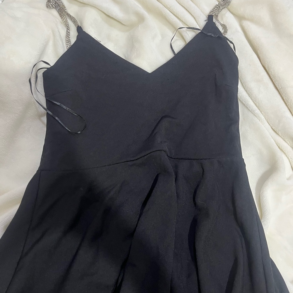 Elegant Black Sleeveless Dress